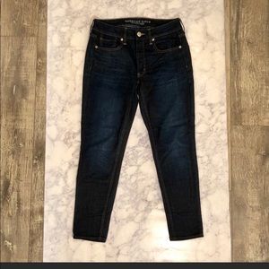 American Eagle Tom Girl size 2 short jeans.